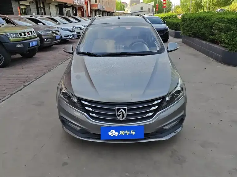 Baojun 310 W 1.5 L Manual Fashion CN-V