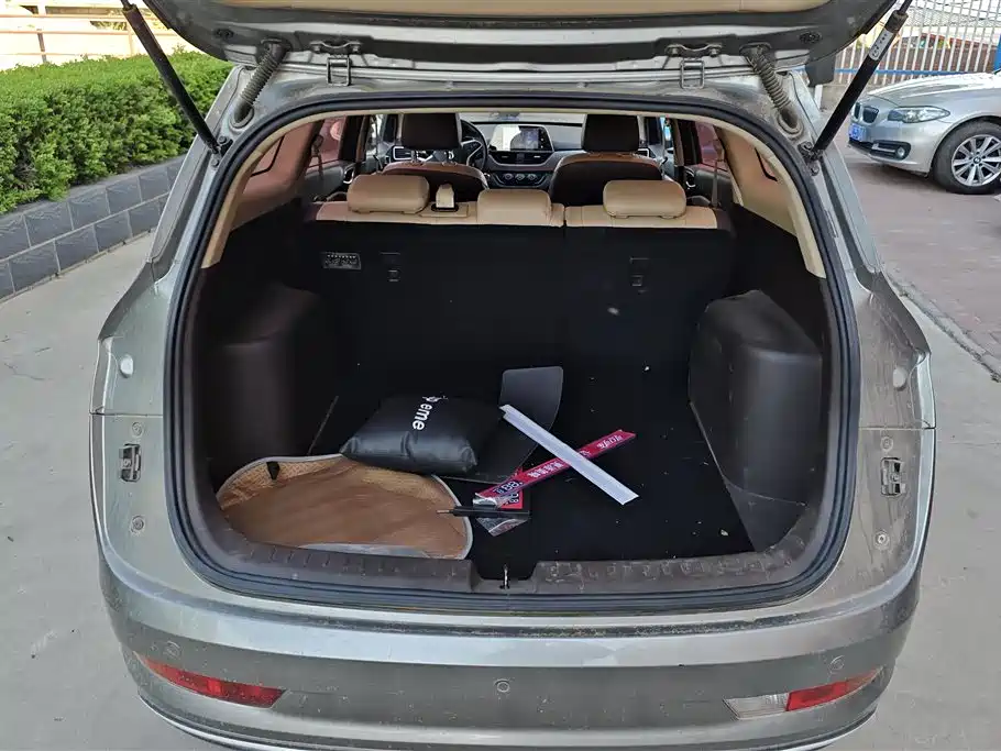 Baojun 310 W 1.5 L Manual Fashion CN-V