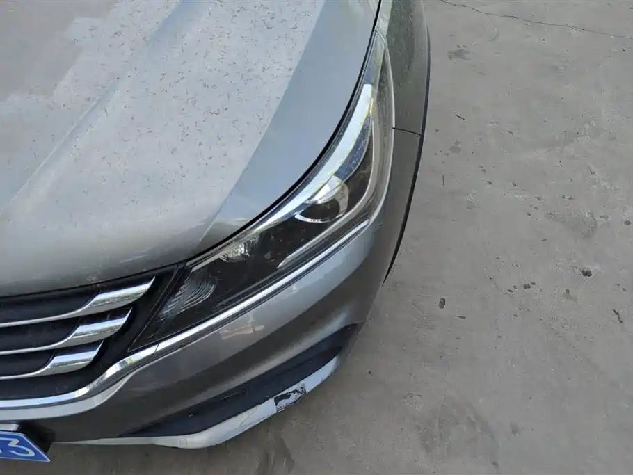 Baojun 310 W 1.5 L Manual Fashion CN-V