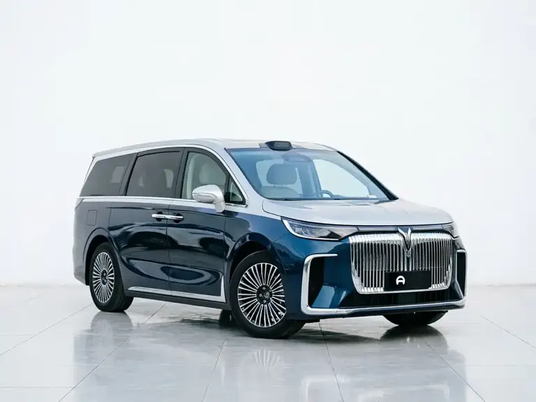 Voyah Dreamer PHEV 4 WD Flagship Qiankun