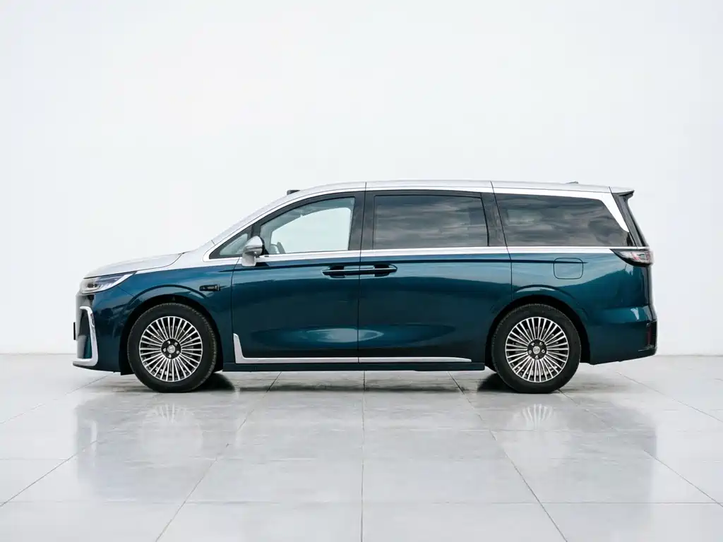 Voyah Dreamer PHEV 4 WD Flagship Qiankun