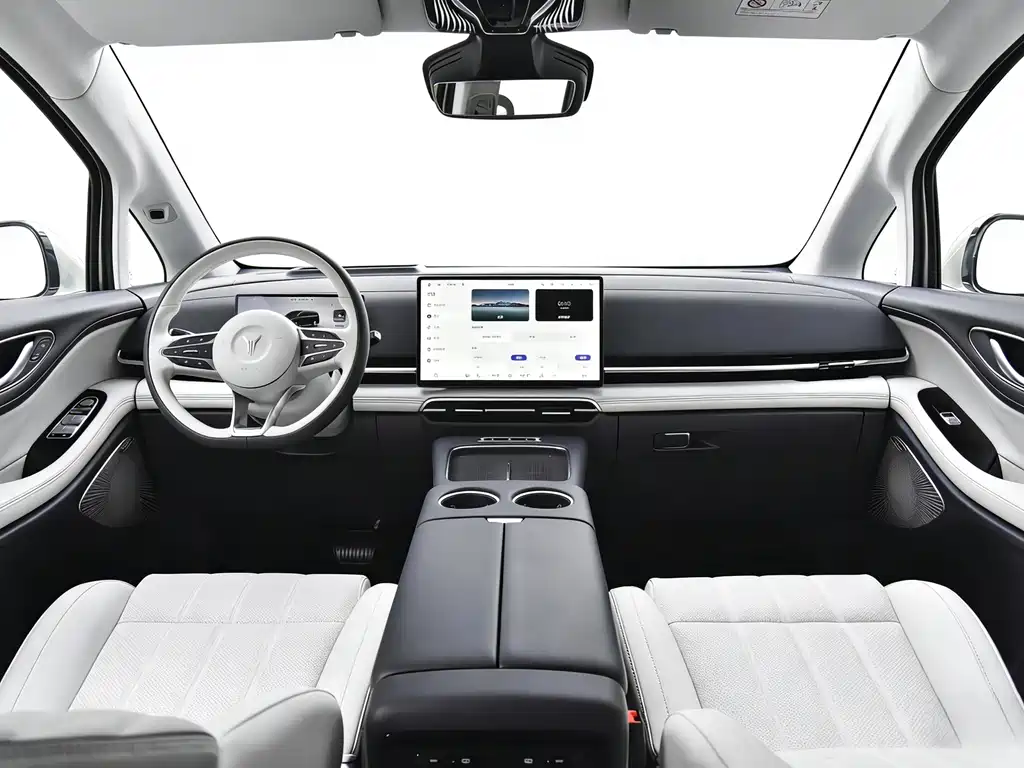 Voyah Dreamer PHEV 4 WD Flagship Qiankun