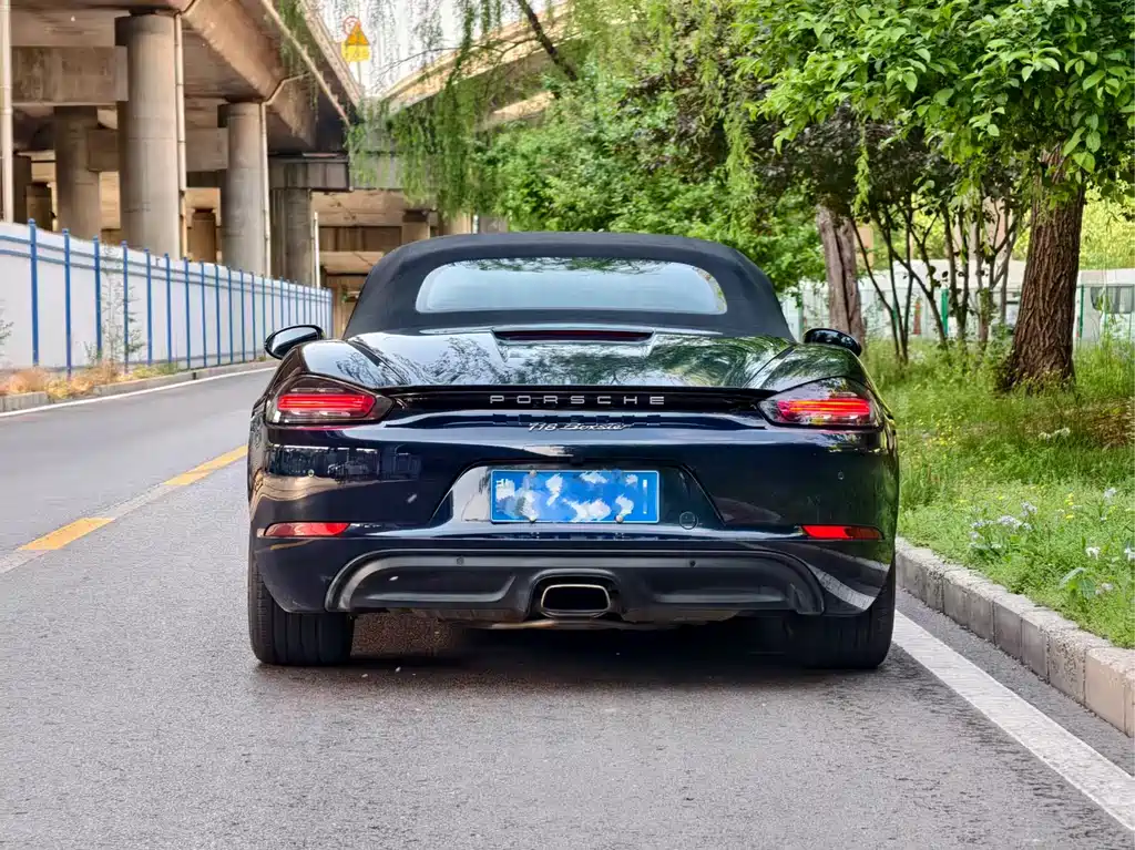 Porsche 718 Boxster 2.0 T