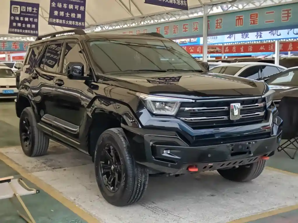 Tank 400 NEV Hi4-T Offroad