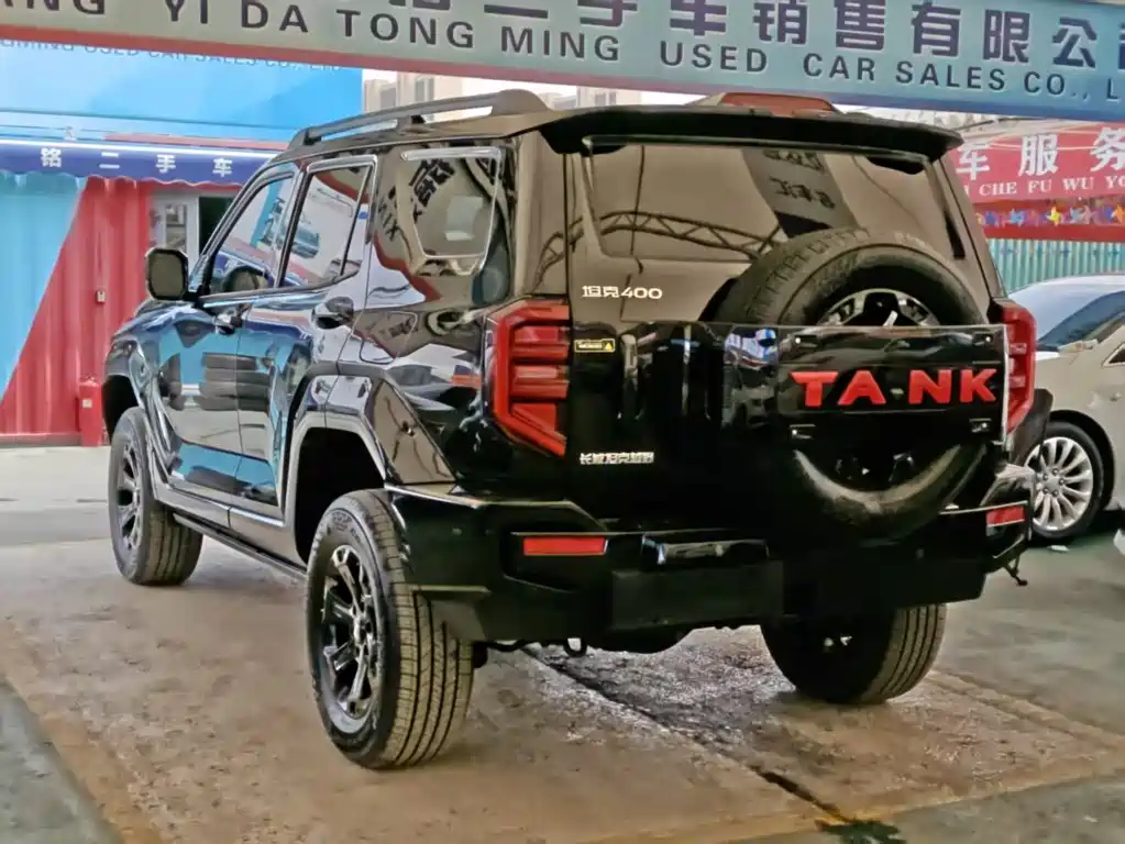 Tank 400 NEV Hi4-T Offroad