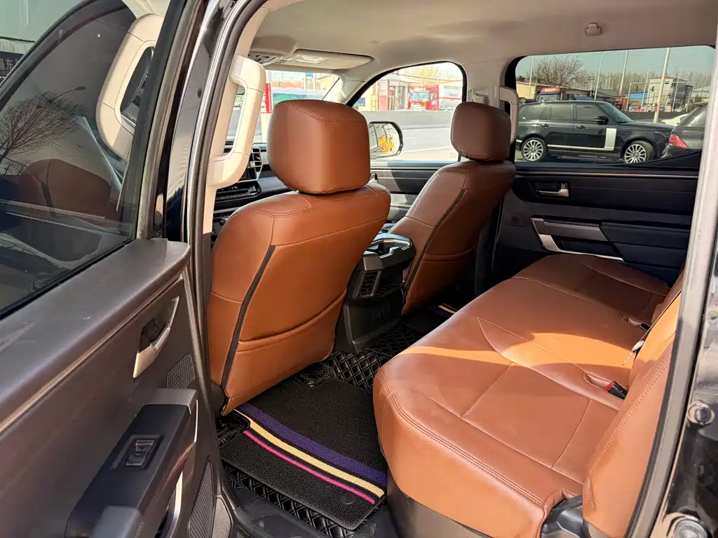 Tundra 坦途 2022款 3.5 T 自动