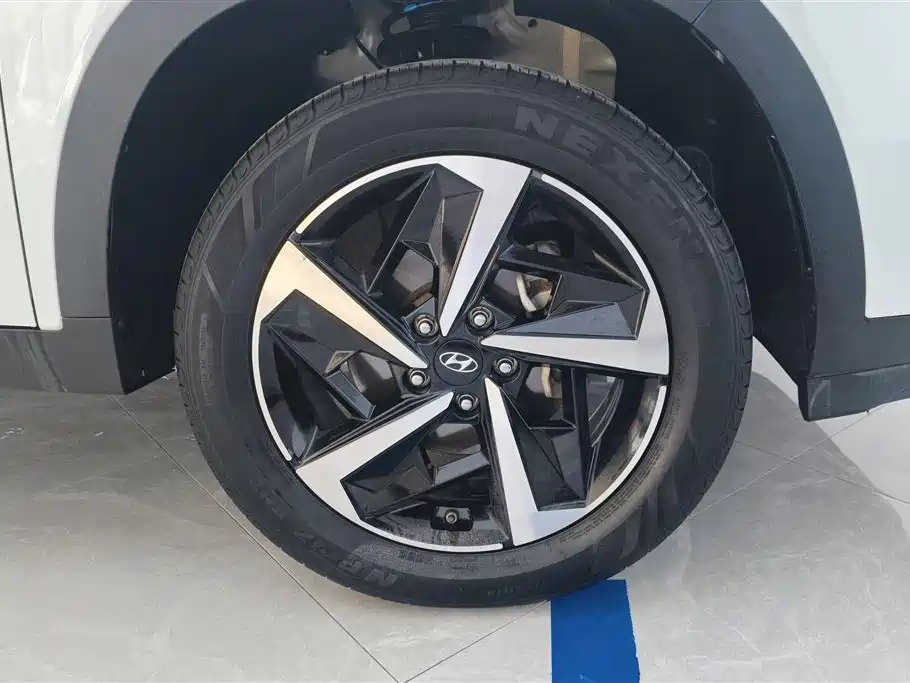 Hyundai ix35 2.0 L Auto 2 WD GLS Leading