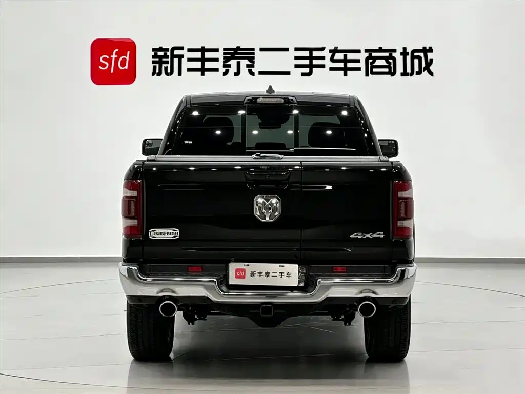RAM Trucks RAM Trucks 2023款 5.7 L 中东版