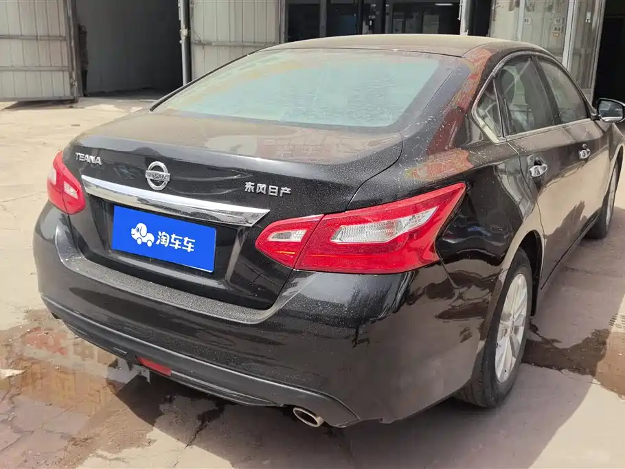 Teana 2.0 L XL Comfort