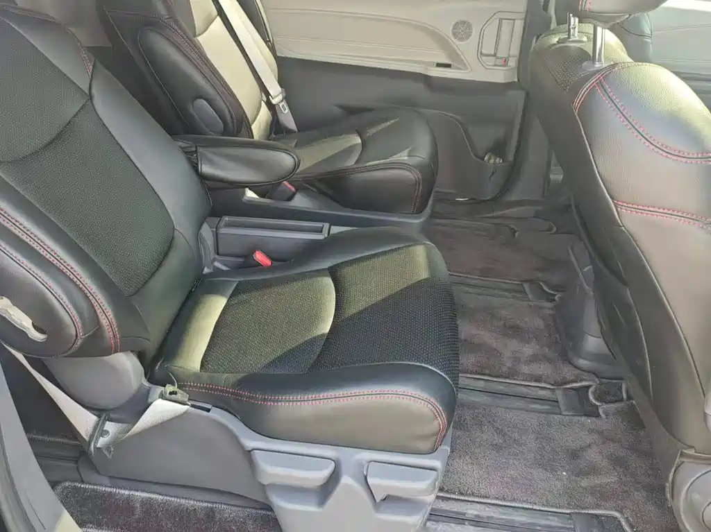 Sienna 2.5 L Hybrid Comfort