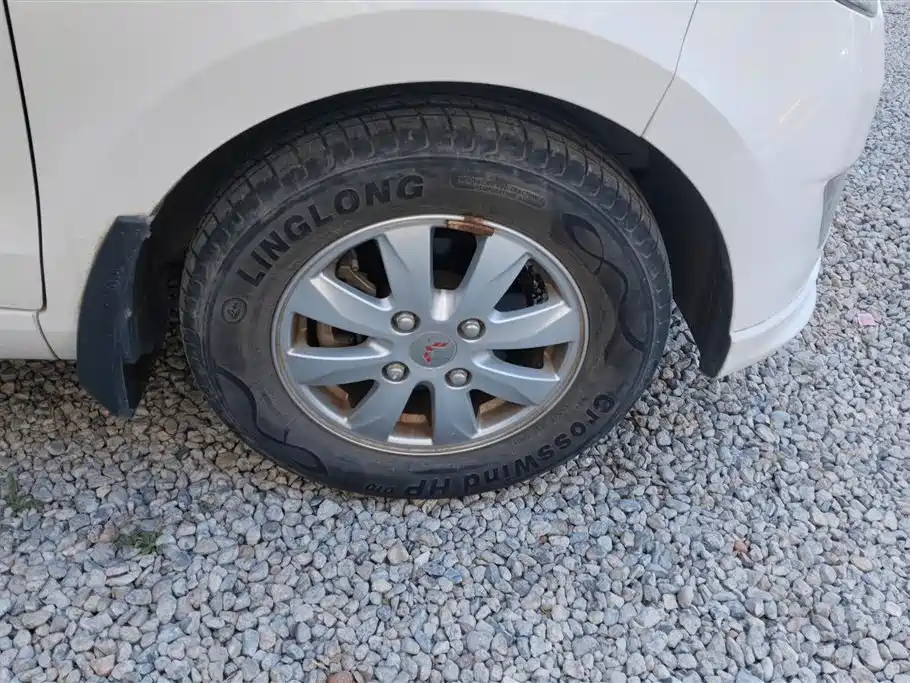Wuling Hongguang 1.5 L S Basic CN-V