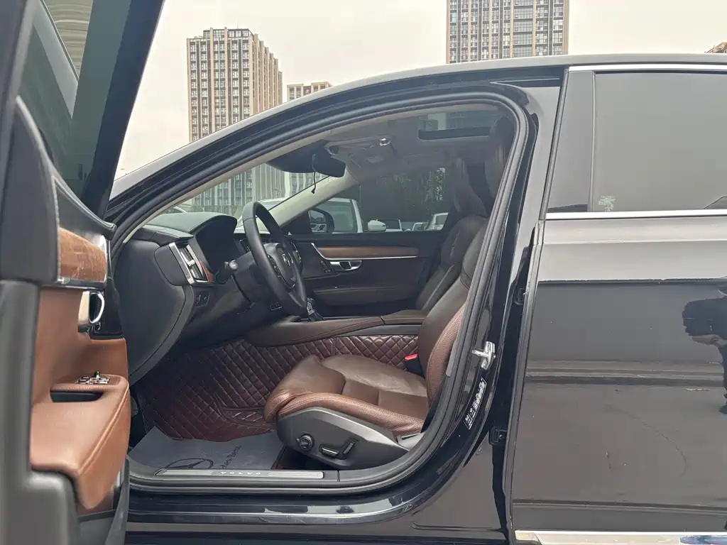 Volvo S90 T5 Smart Vision Luxury