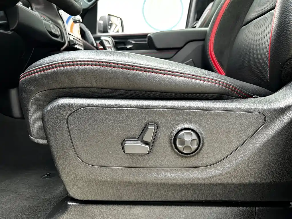 RAM Trucks 6.2 T US Spec
