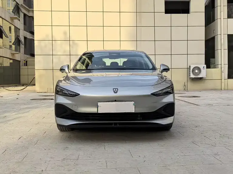 Roewe D7 DMH 125 km Flagship