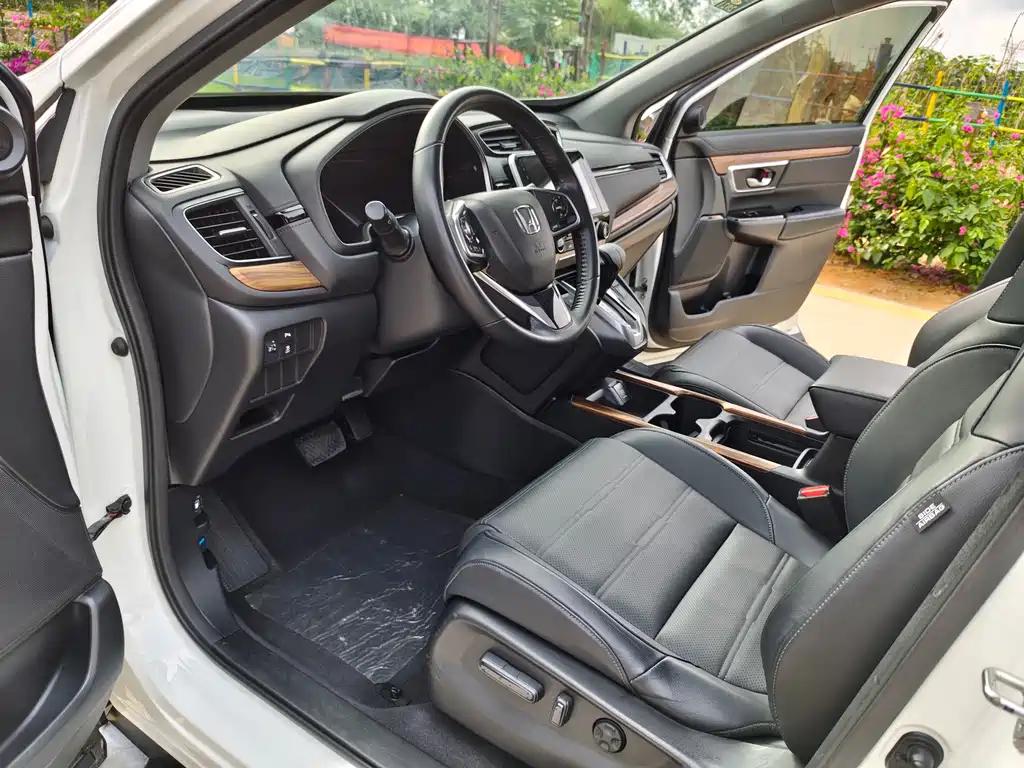 Honda CR-V 240 TURBO CVT 2 WD Style CN-VI