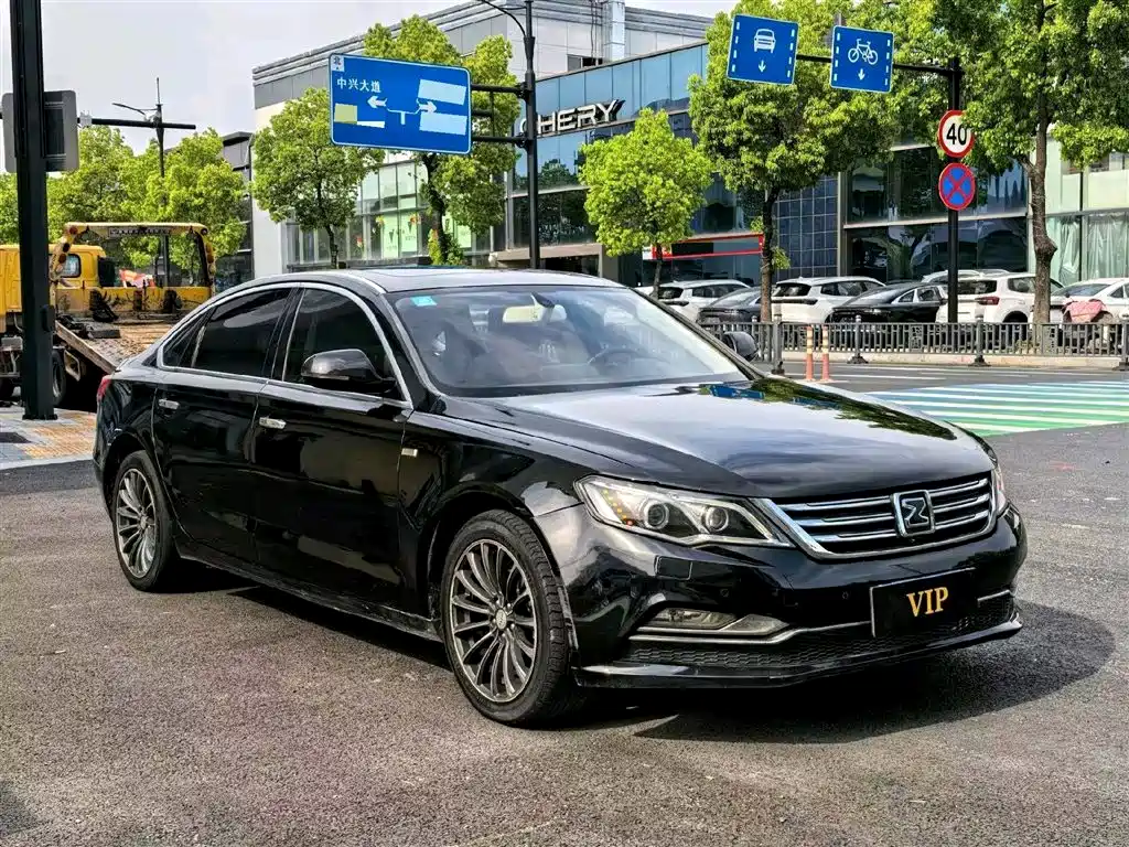 Zotye Z700 1.8 T DCT Distinguished