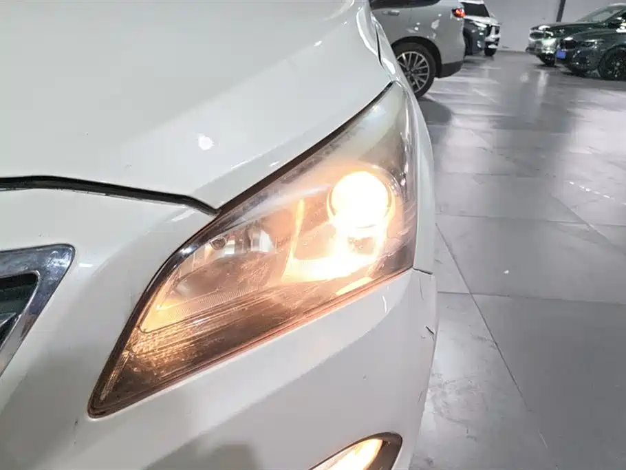 Mistra 1.8 L Auto Intelligent GLS