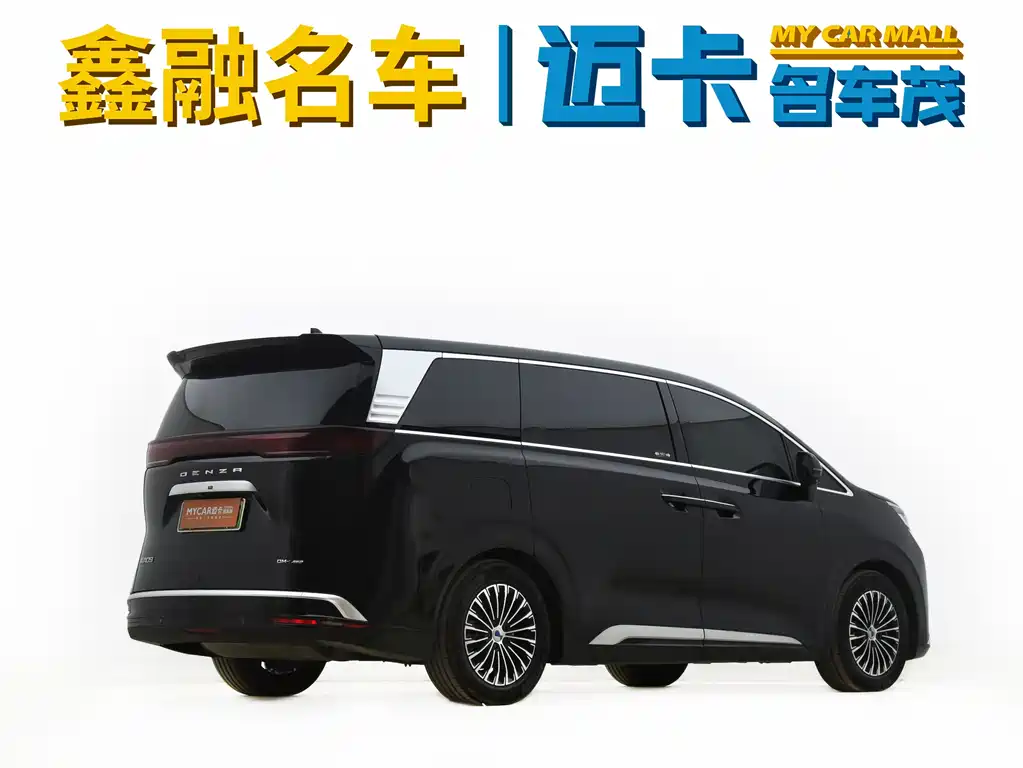 Denza D9 DM-i 980 4 WD Honored