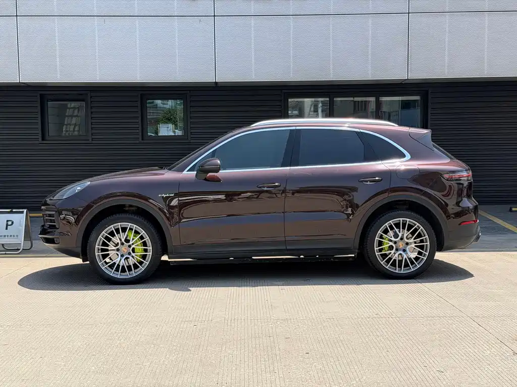 Cayenne NEV Cayenne E-Hybrid 2.0 T