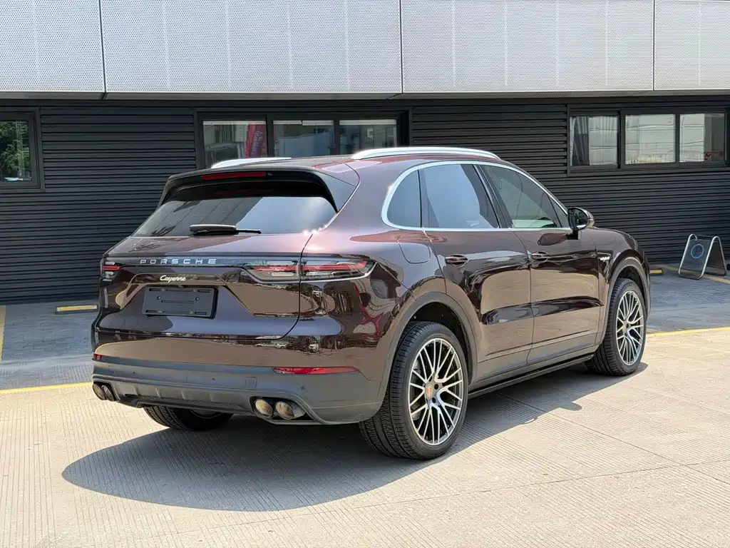 Cayenne NEV Cayenne E-Hybrid 2.0 T