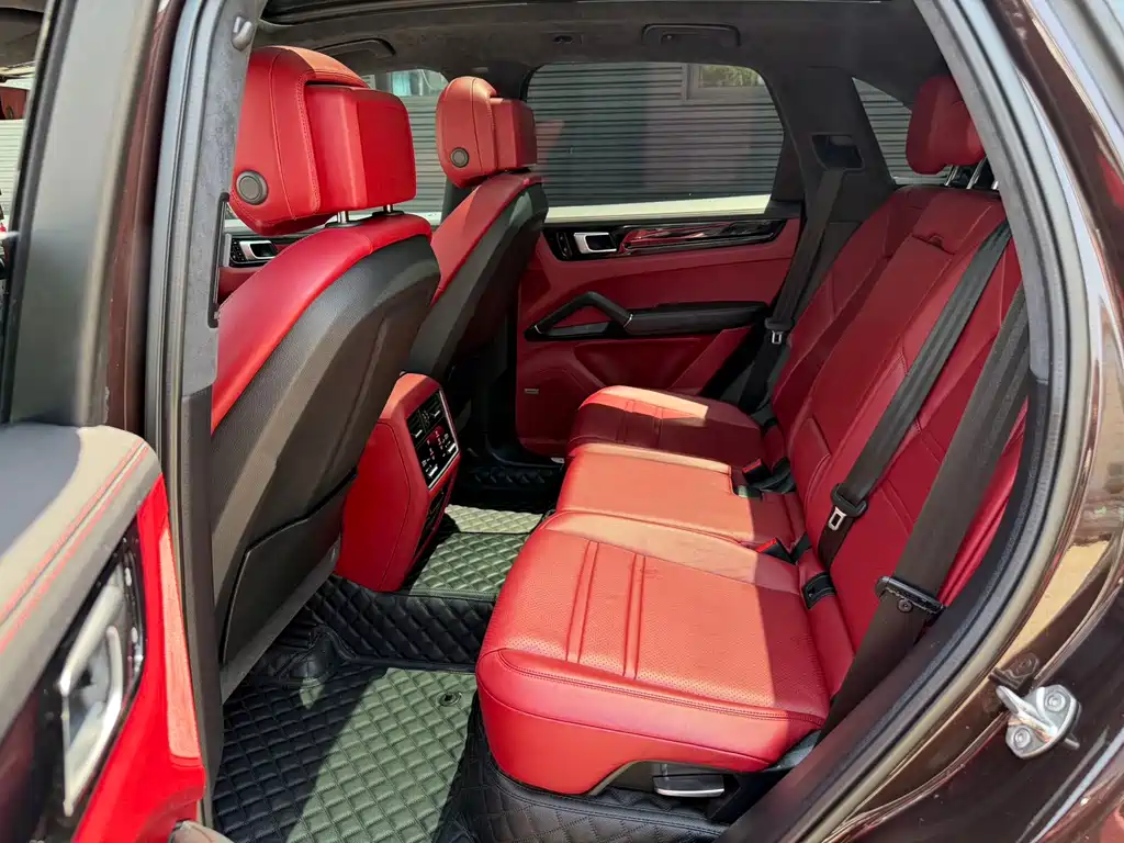 Cayenne NEV Cayenne E-Hybrid 2.0 T
