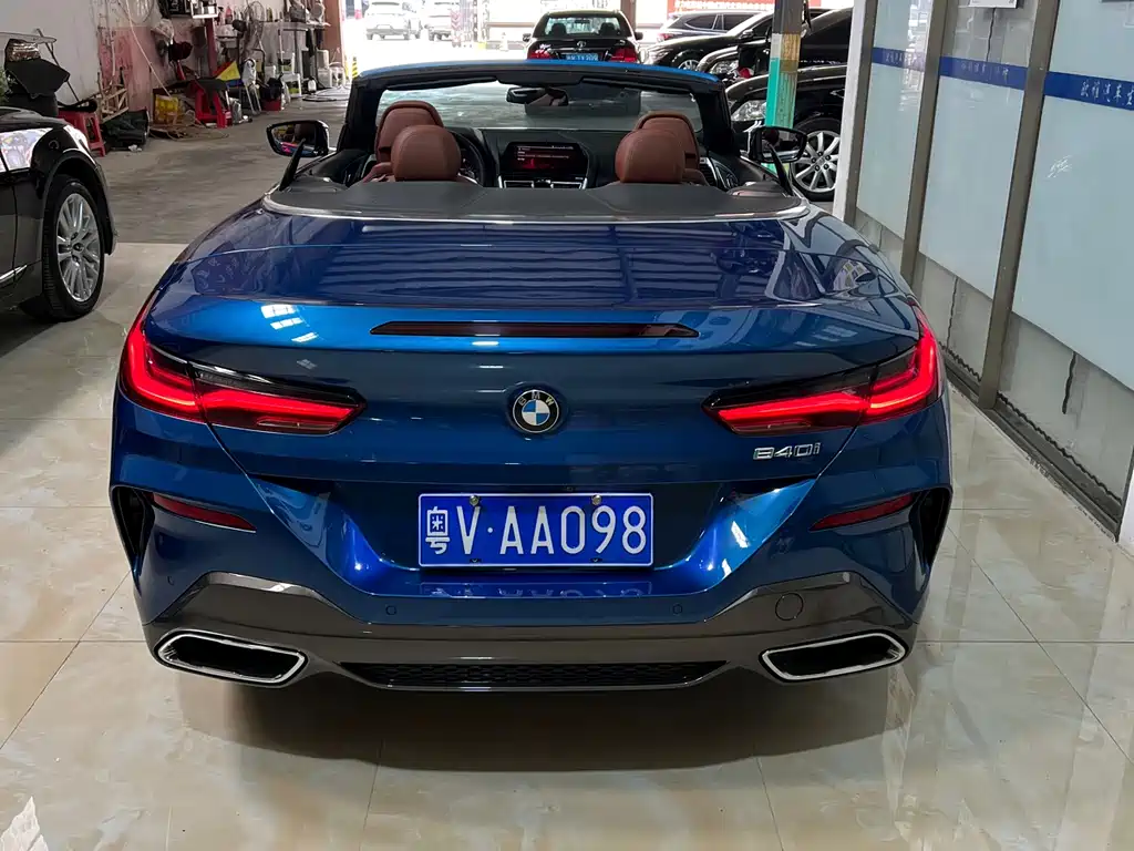 BMW 8 Series 840 i Convertible Coupe M Sport Package