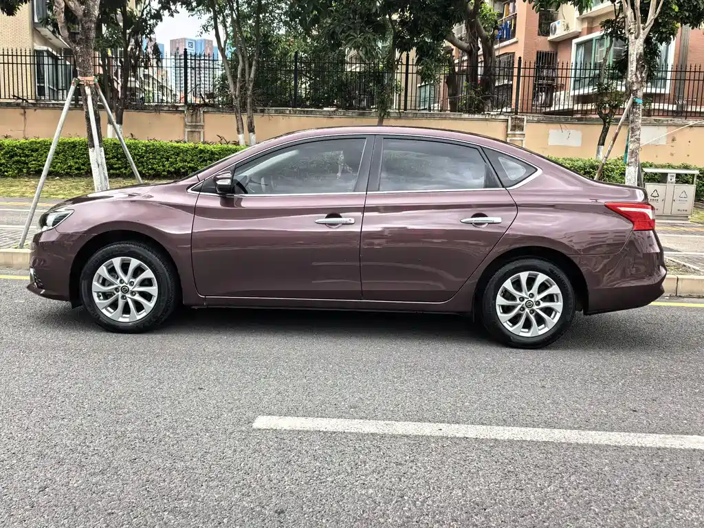 Sylphy 1.6 XV CVT Smart Enjoyment