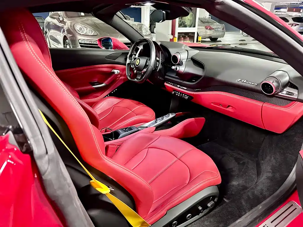 Ferrari F8 Spider 3.9 T V8