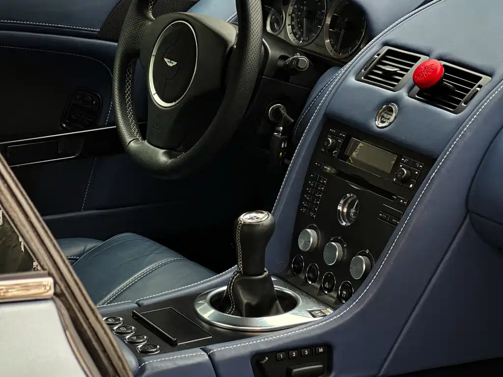 V8 Vantage V8 Vantage 2007款 4.3 L 手动