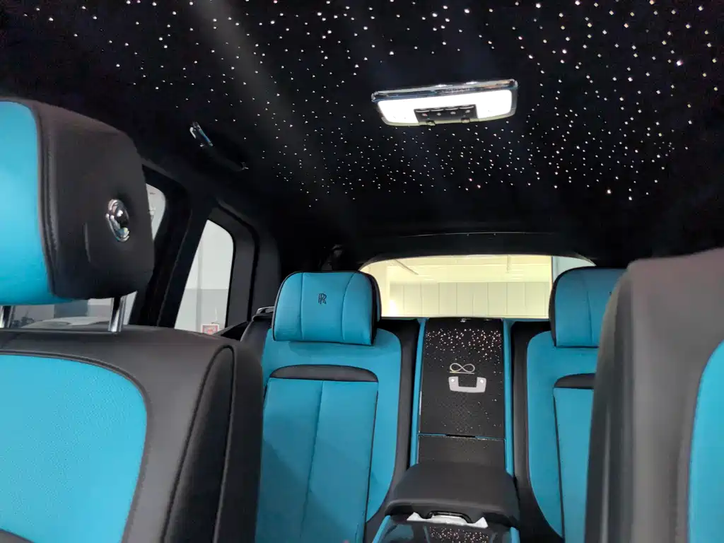 Cullinan Black Badge