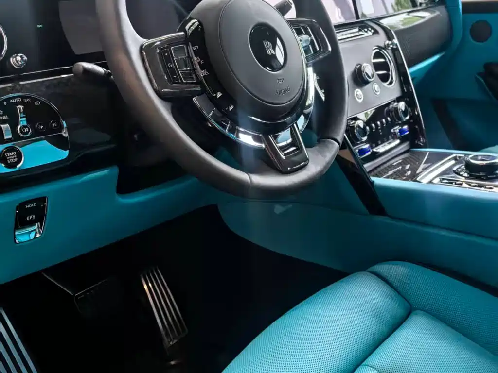 Cullinan Black Badge