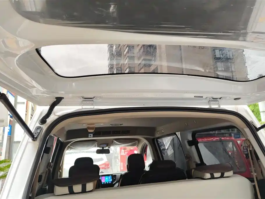 Wuling Hongguang V 1.5 L Power Take Electric Assist LAR