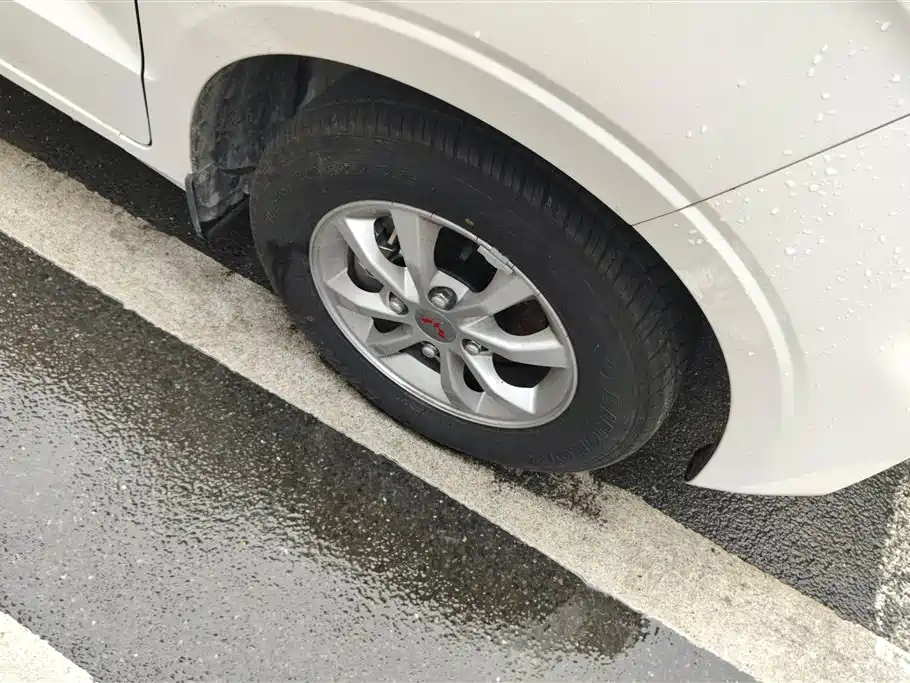 Wuling Hongguang V 1.5 L Power Take Electric Assist LAR