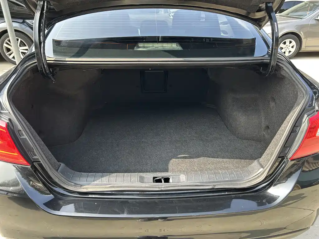 Teana Facelift 2.0 L XL Comfort