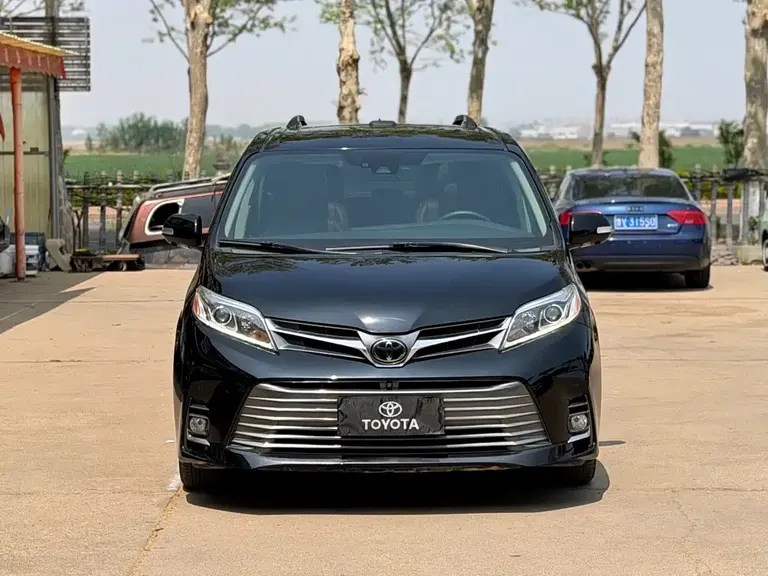 Toyota SIENNA 3.5 L Canada Spec