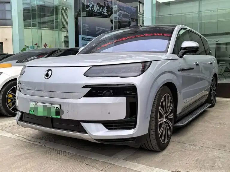 Denza N9 Flagship