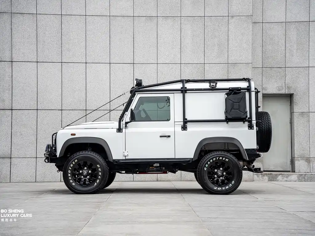 Land Rover Defender Land Rover Defender 2.2 T Diesel EU Spec