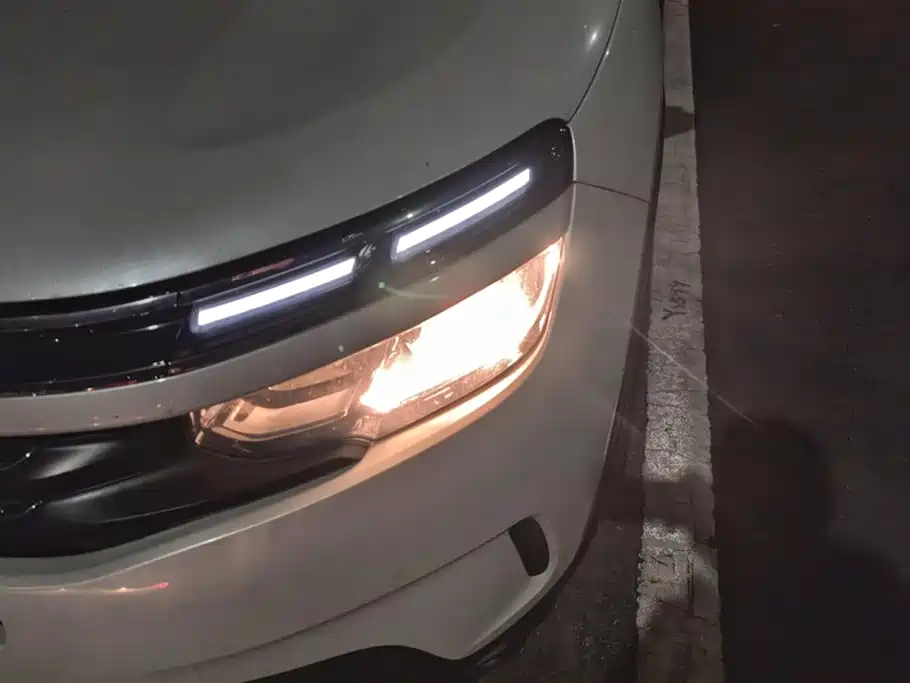 C5 Aircross 380 THP Luxury
