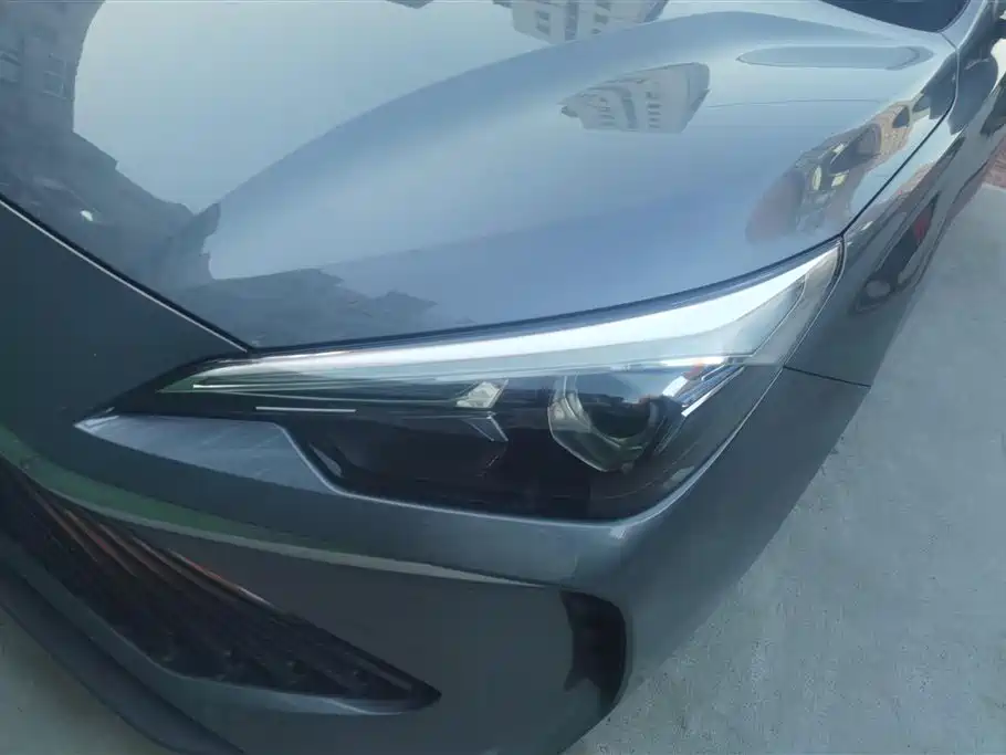 Roewe i5 1.5 L CVT Luxury