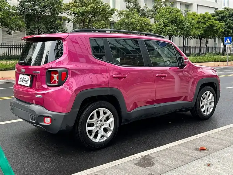 Jeep Renegade Connected Large Screen 180 T Auto Power Energy