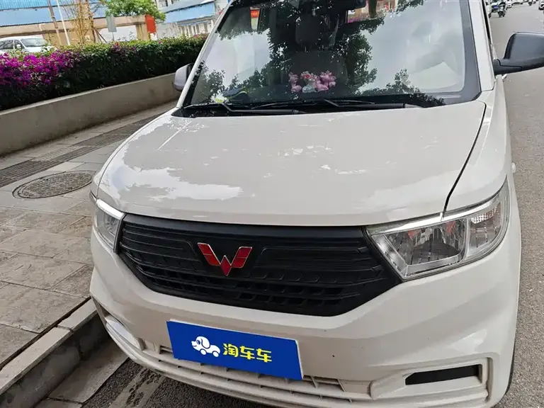Wuling Hongguang V 1.5 L Power Take Electric Assist LAR