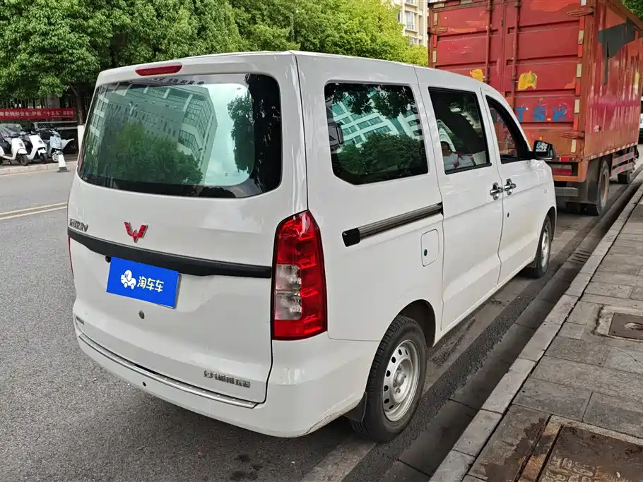 Wuling Hongguang V 1.5 L Power Take Electric Assist LAR