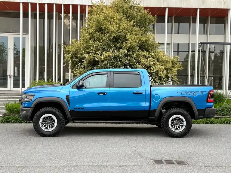RAM Trucks RAM Trucks霸王龙 2024款 6.2 L 自动