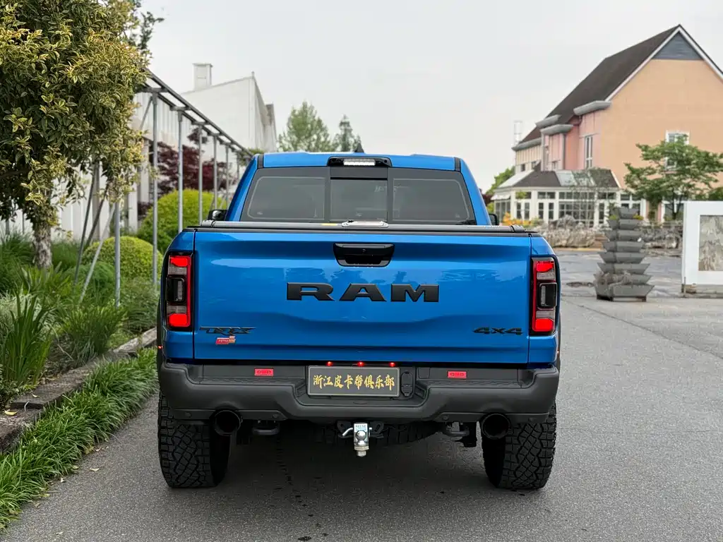 RAM Trucks RAM Trucks霸王龙 2024款 6.2 L 自动