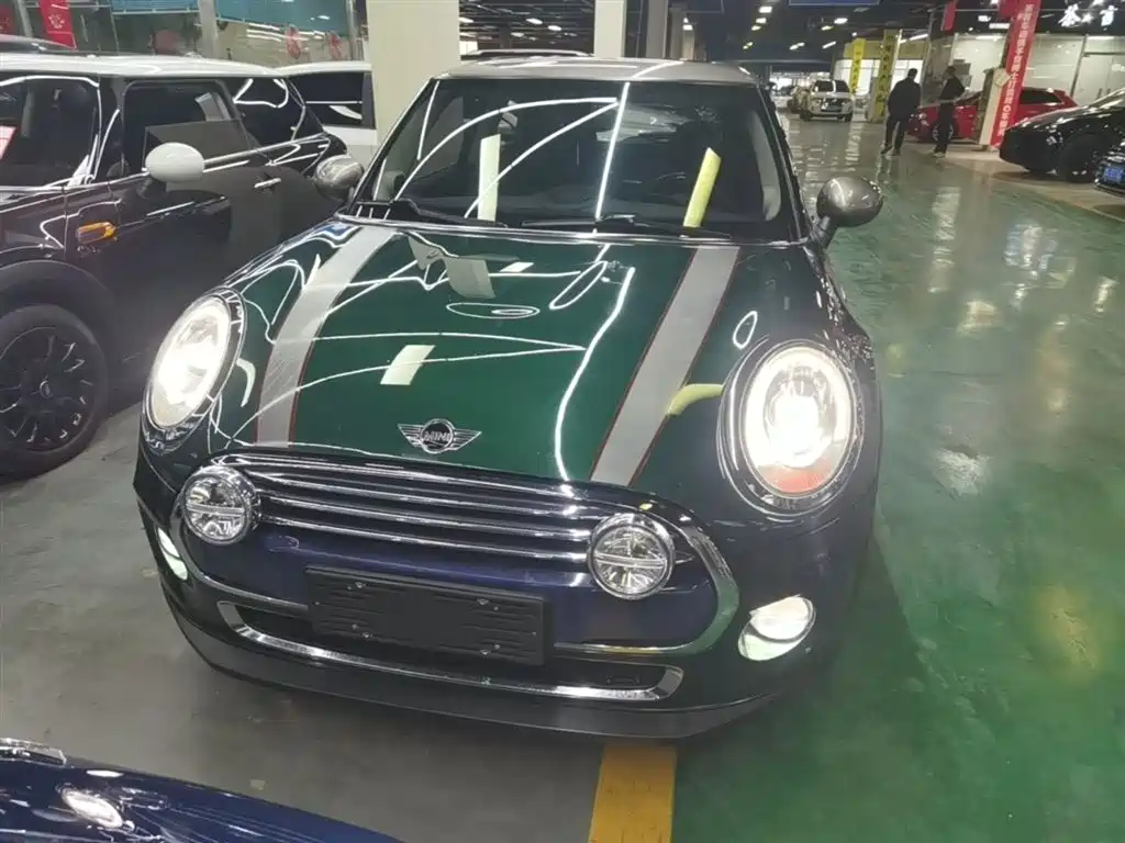 MINI 1.5 T COOPER SEVEN