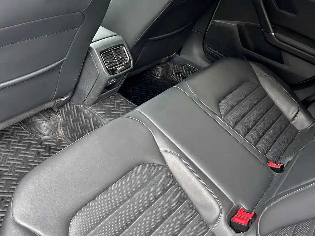 Lamando 280 TSI DSG Comfort