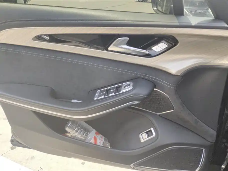 Hongqi H9 2.0 T Connected Flagship