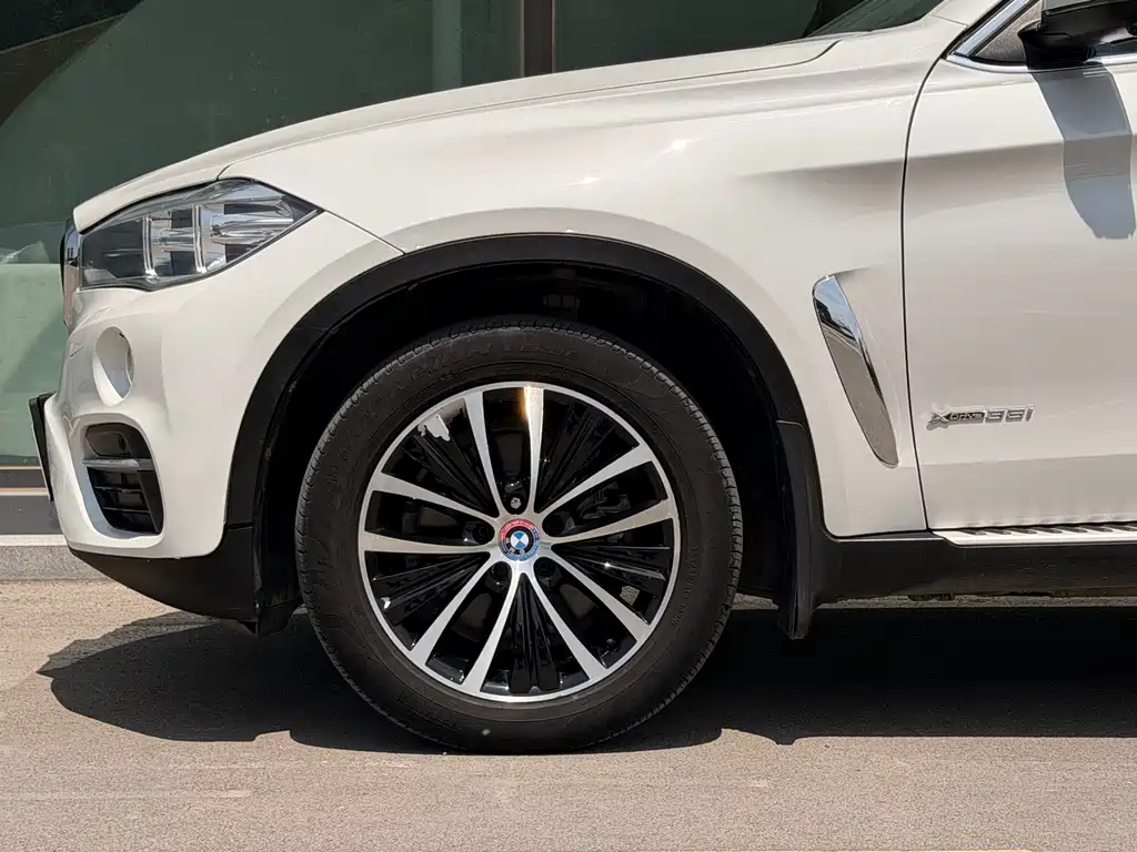 BMW X6 xDrive35 i Luxury