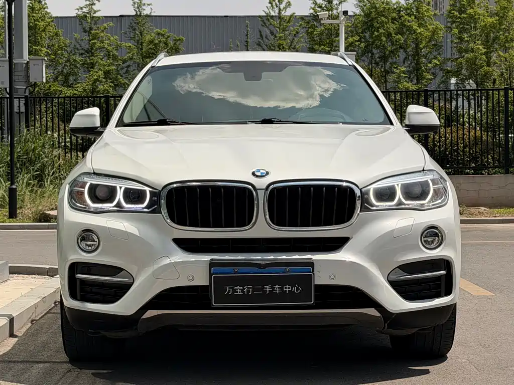BMW X6 xDrive35 i Luxury