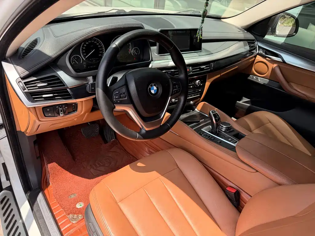 BMW X6 xDrive35 i Luxury
